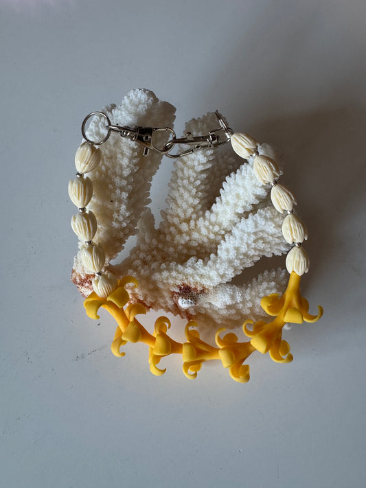 Yellow Puakenikeni Purse Lei (silver hardware)